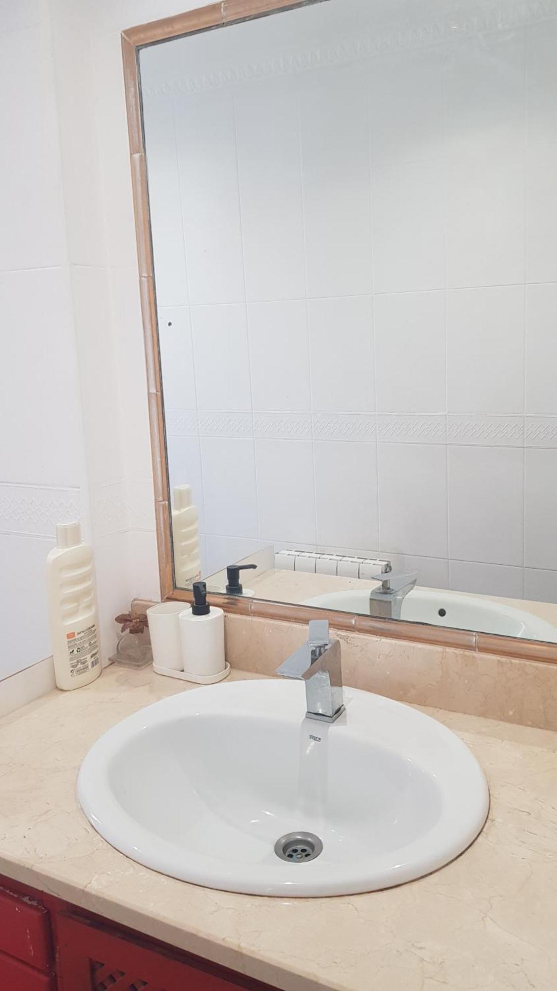 Little Peaceful Retreat Room With Bath, Heating, Terrace, Free Wifi Fridge Easy Parking Marbella Exterior foto